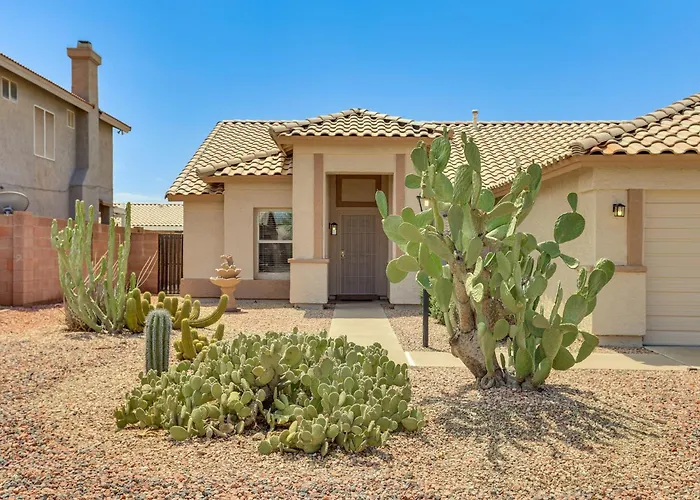 W/ Fenced-in Yard & Patio! Holiday home